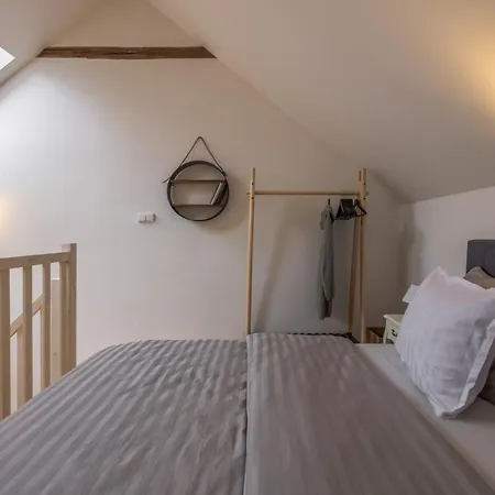 Stodola Na Vsi Podiebrady