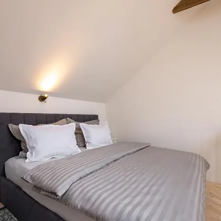 Stodola Na Vsi Podiebrady