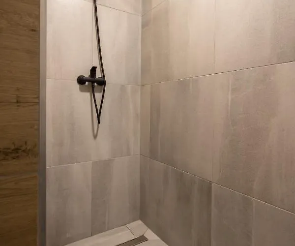 Stodola Na Vsi Подебрады